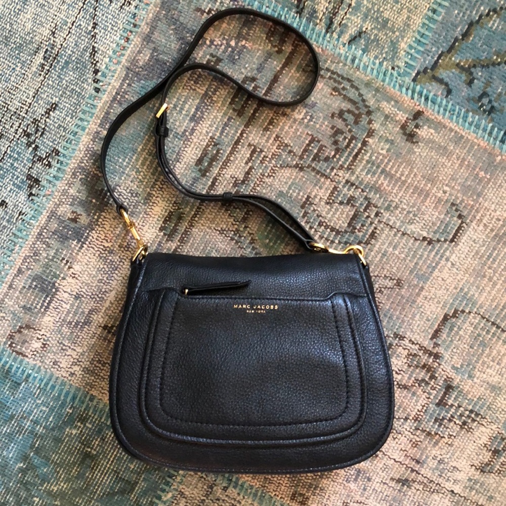 MARC JACOBS Empire crossbody bag pebble leather black EUC